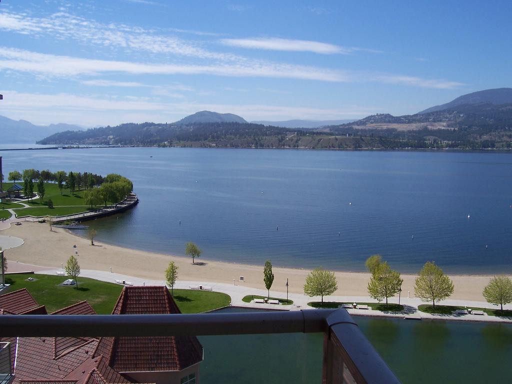 Sunset Waterfront Resort By Kelownacondorentals Стая снимка